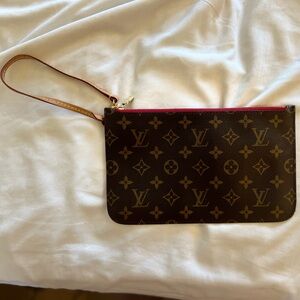 LV Neverfull Pouch
